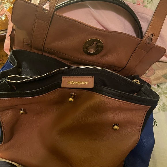 YSL barely used and in great condition - Picture 2 of 6